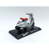 Skuter Vespa 946 Bellissima 2014 silver - skala 1:18 - Centauria
